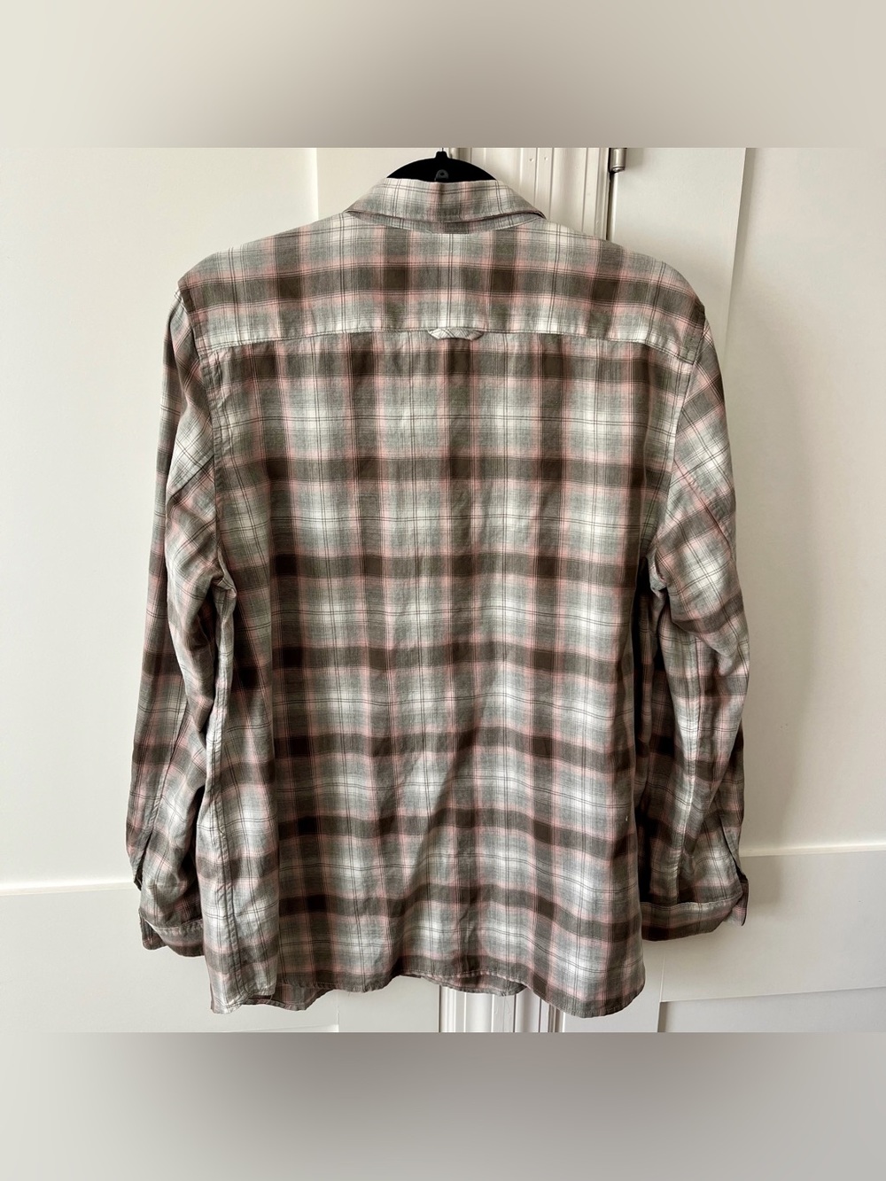 Gap The Fitted Boyfriend Plaid Button Down Shirt Gray Sz XL - Picture 11 of 16